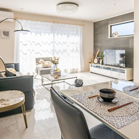 桜の川18 5 Minutes Htsudai Station, 1 Minute Train To Shinjuku, 120㎡ Villa, Four Bedrooms Tokió Kültér fotó